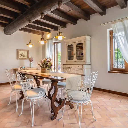 Casa dei Fiori-2